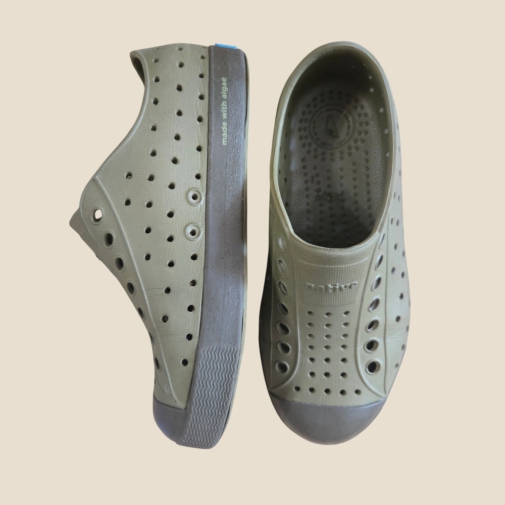 Native Jefferson Bloom Kids Shoes Olive Green Algae Foam Slip On C12